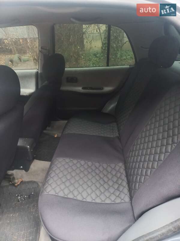 Универсал Nissan Sunny 1992 в Одессе