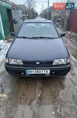 Седан Nissan Sunny 1991 в Черноморске