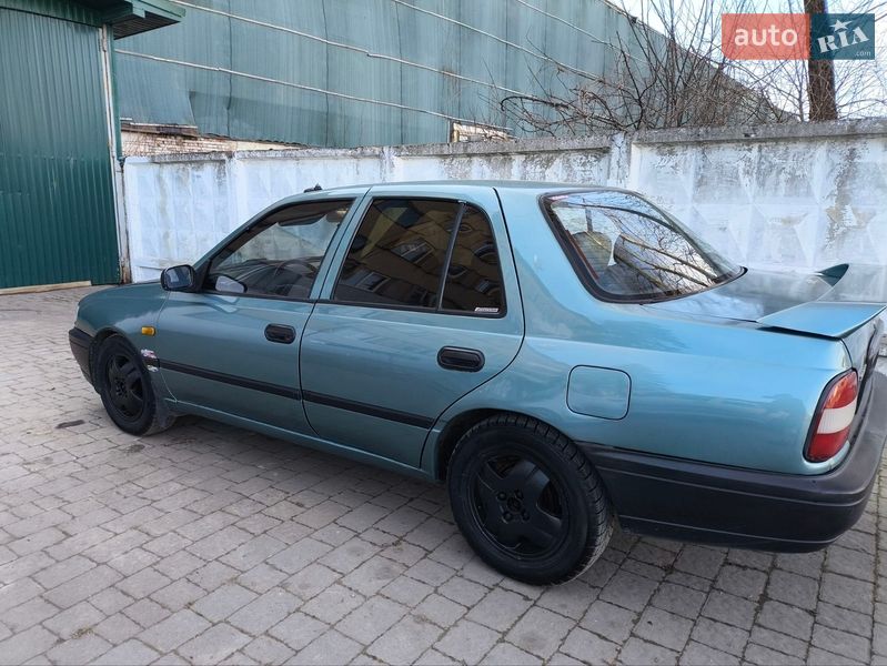 Nissan Sunny