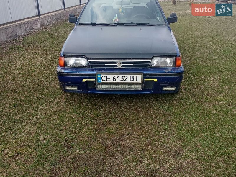 Nissan Sunny 1990