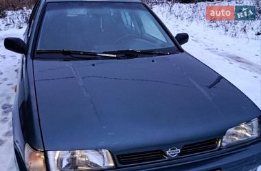 Седан Nissan Sunny 1993 в Жмеринке