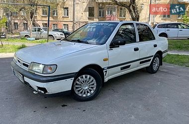 Седан Nissan Sunny 1992 в Одессе