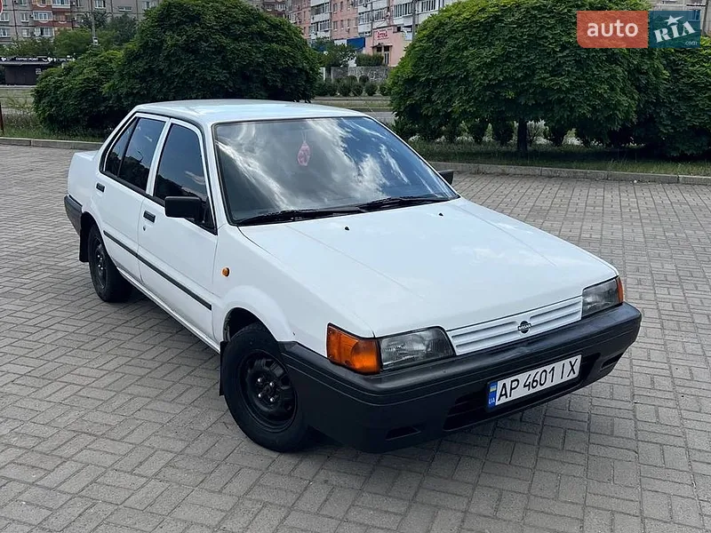 Nissan Sunny 1990