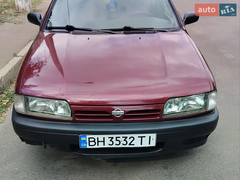 Nissan Sunny 1993