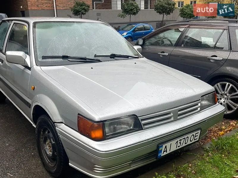 Nissan Sunny 1989
