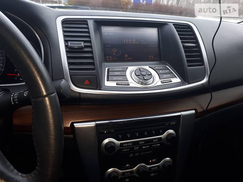 Седан Nissan Teana 2010 в Днепре