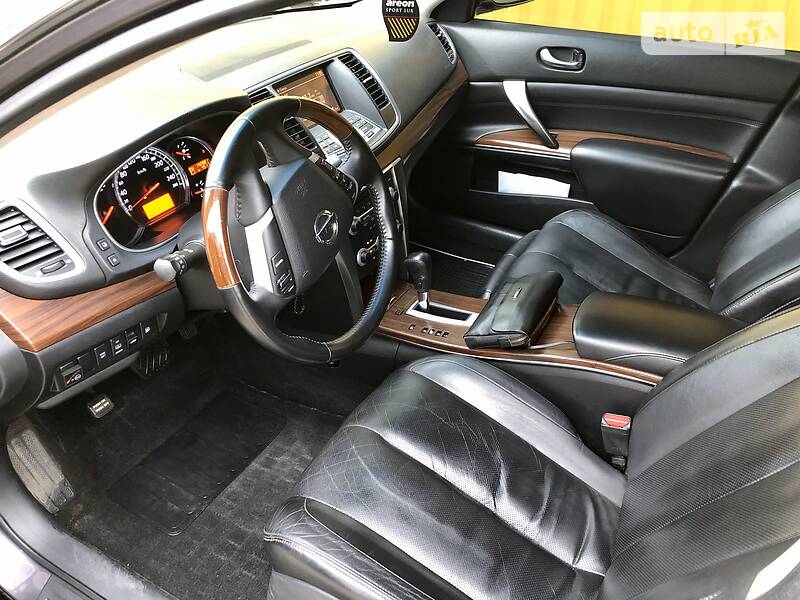 Седан Nissan Teana 2011 в Ужгороді