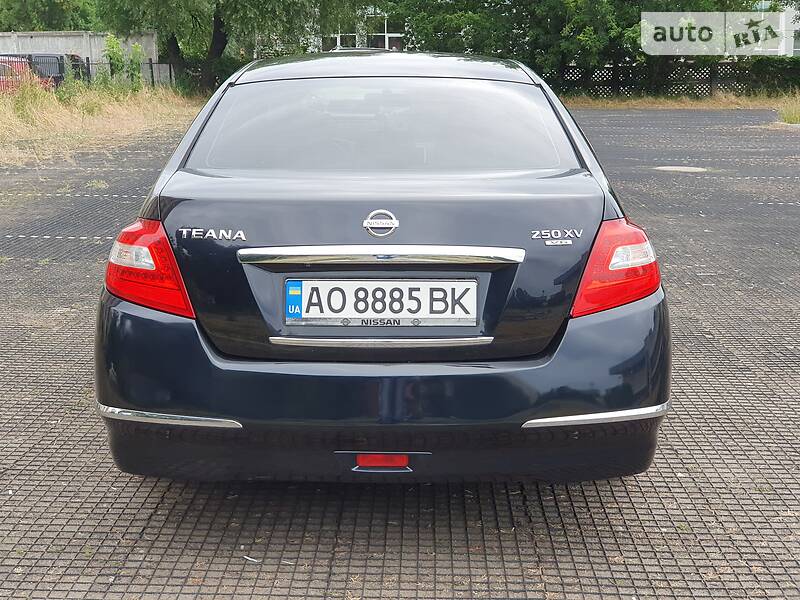 Седан Nissan Teana 2008 в Києві