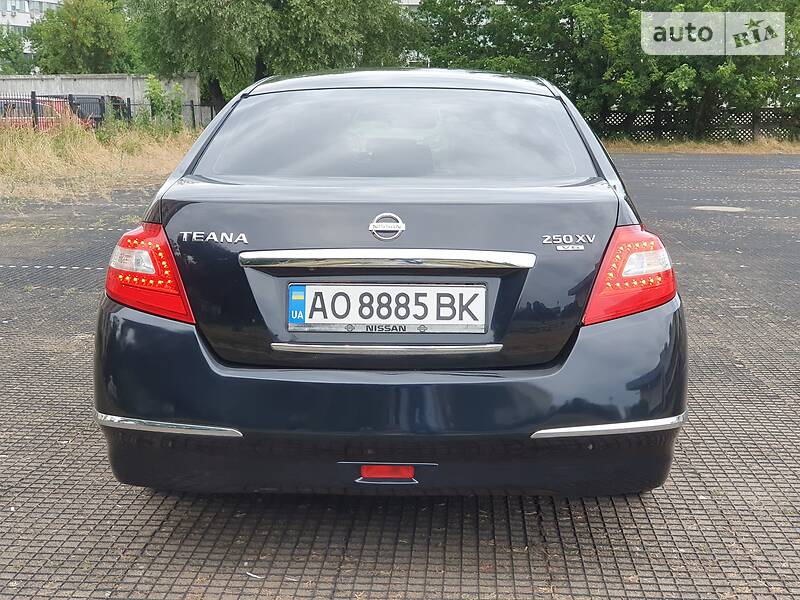 Седан Nissan Teana 2008 в Києві