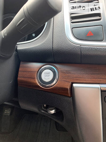 Седан Nissan Teana 2010 в Львові