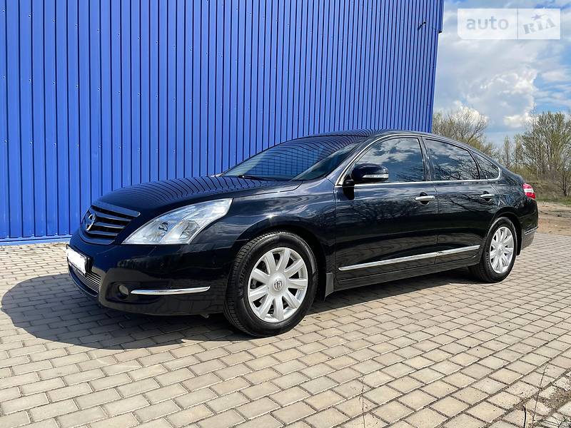 Седан Nissan Teana 2010 в Северодонецке