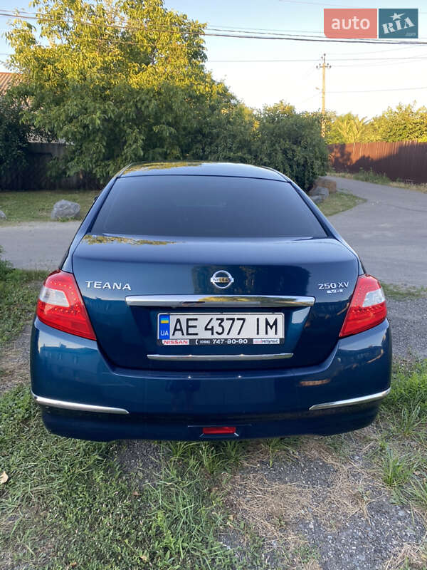 Седан Nissan Teana 2008 в Днепре