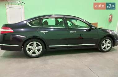 Седан Nissan Teana 2011 в 
