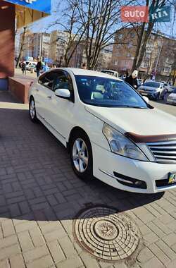 Седан Nissan Teana 2010 в Вишневом