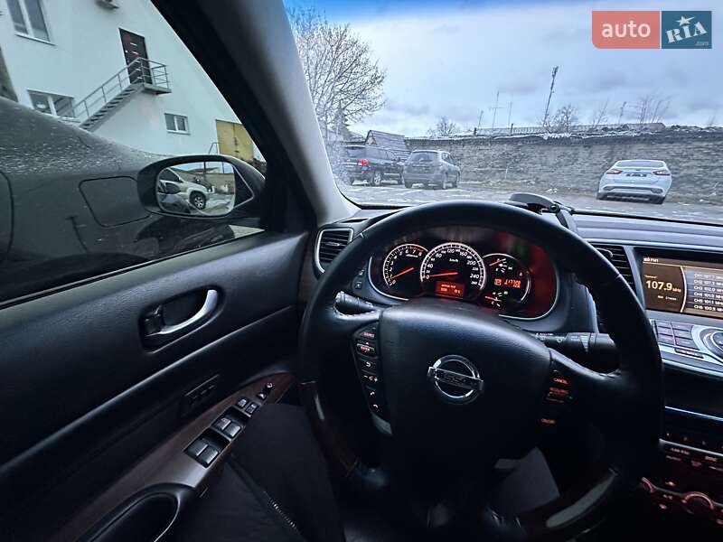Седан Nissan Teana 2011 в Хмельницком