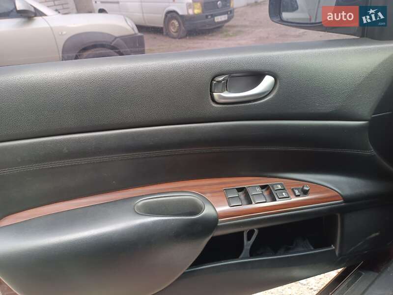 Седан Nissan Teana 2010 в Києві