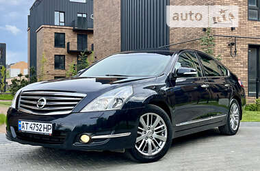 Седан Nissan Teana 2012 в Івано-Франківську