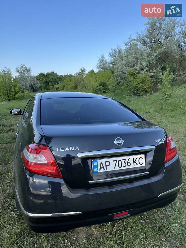 Седан Nissan Teana 2008 в Запорожье