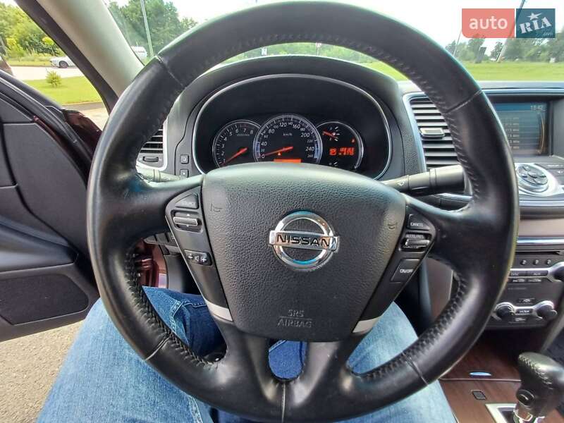 Седан Nissan Teana 2010 в Черкасах