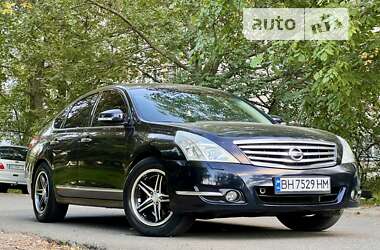 Седан Nissan Teana 2010 в Одессе