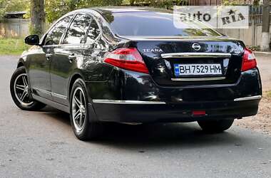 Седан Nissan Teana 2010 в Одессе