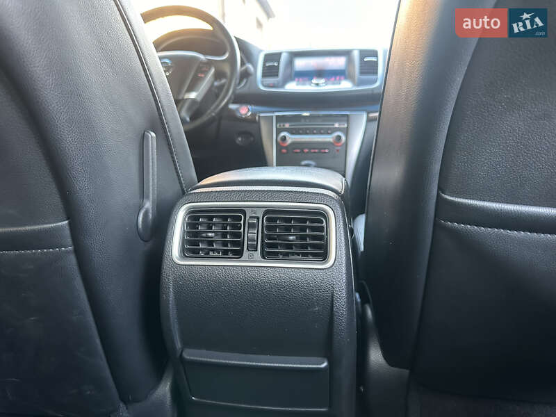 Седан Nissan Teana 2013 в Вінниці