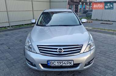 Седан Nissan Teana 2010 в Львове