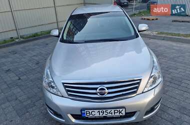 Седан Nissan Teana 2010 в Львове