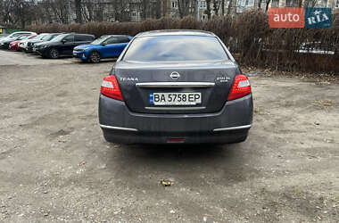 Седан Nissan Teana 2010 в Киеве