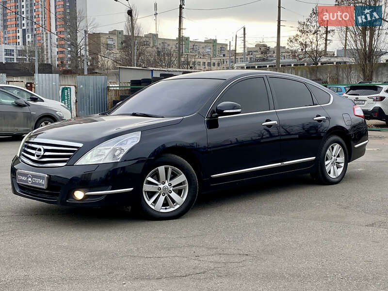 Седан Nissan Teana 2013 в Києві