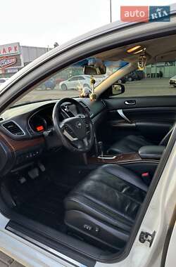 Седан Nissan Teana 2010 в Киеве