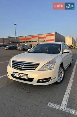 Nissan Teana 2010