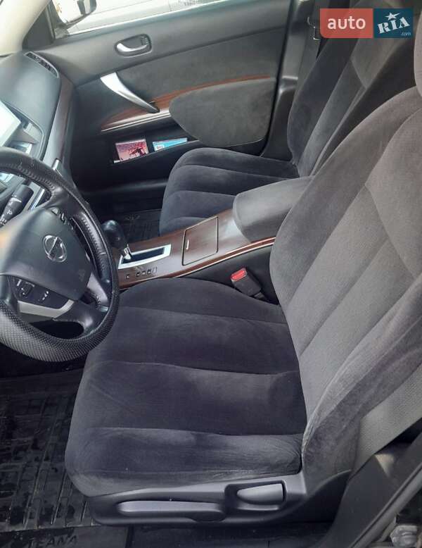 Седан Nissan Teana 2012 в Буче