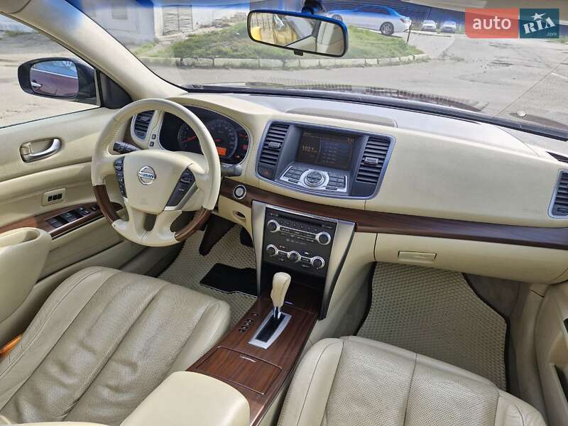 Седан Nissan Teana 2012 в Николаеве
