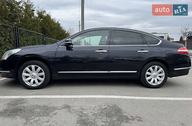 Седан Nissan Teana 2012 в 