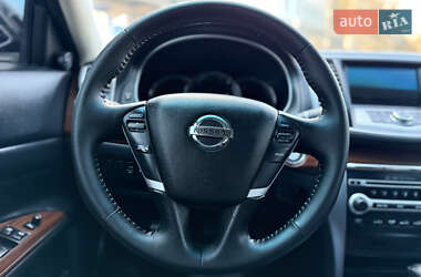 Седан Nissan Teana 2010 в 