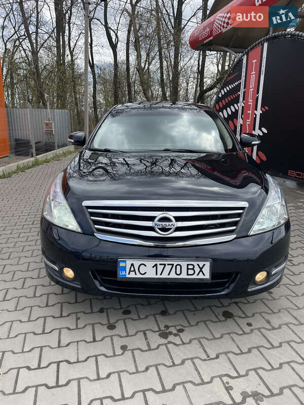 Седан Nissan Teana 2012 в Луцьку