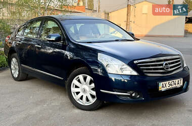 Седан Nissan Teana 2012 в 