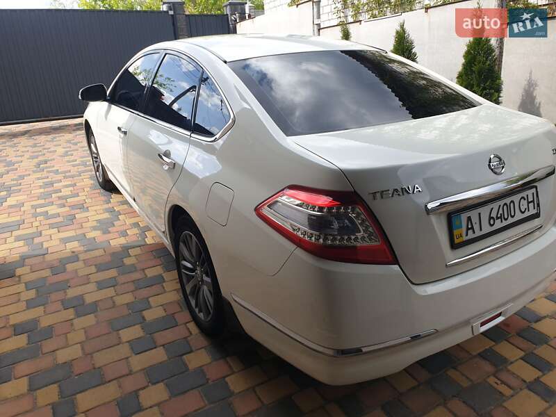 Седан Nissan Teana 2013 в Вишгороді