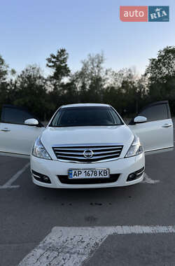 Седан Nissan Teana 2012 в 
