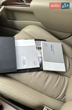 Седан Nissan Teana 2010 в 