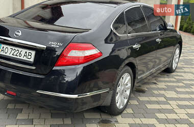 Седан Nissan Teana 2012 в 
