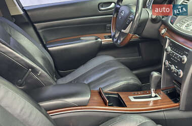 Седан Nissan Teana 2012 в 