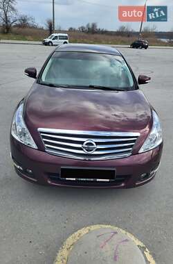 Седан Nissan Teana 2010 в 