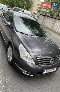 Седан Nissan Teana 2012 в Чернигове