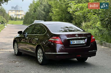 Седан Nissan Teana 2008 в 