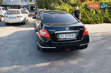 Седан Nissan Teana 2012 в Полтаві
