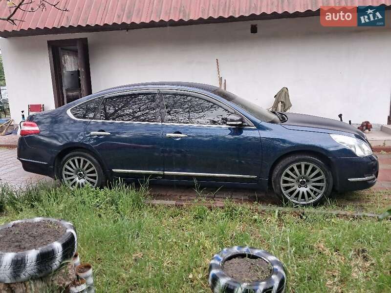 Седан Nissan Teana 2008 в Днепре