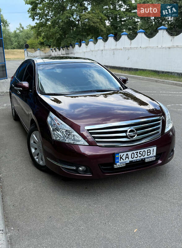 Nissan Teana 2010