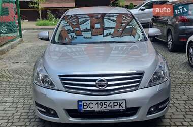 Седан Nissan Teana 2010 в 